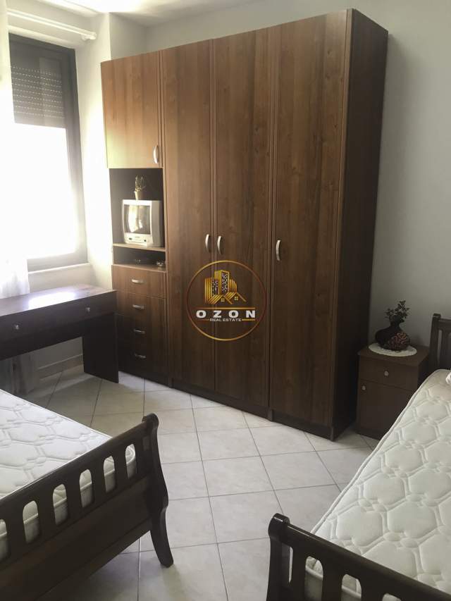 Tirane, jepet me qera apartament 2+1+BLK Kati 6, 102 m² 450 Euro (21 Dhjetori)