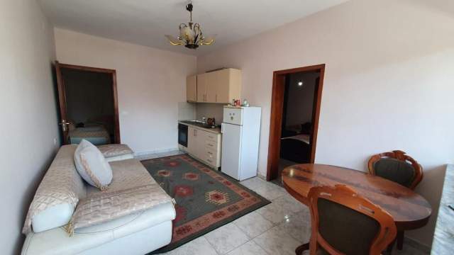 Tirane, shitet apartament 2+1+BLK Kati 6, 67 m² 95.000 Euro (rruga e kavajes)