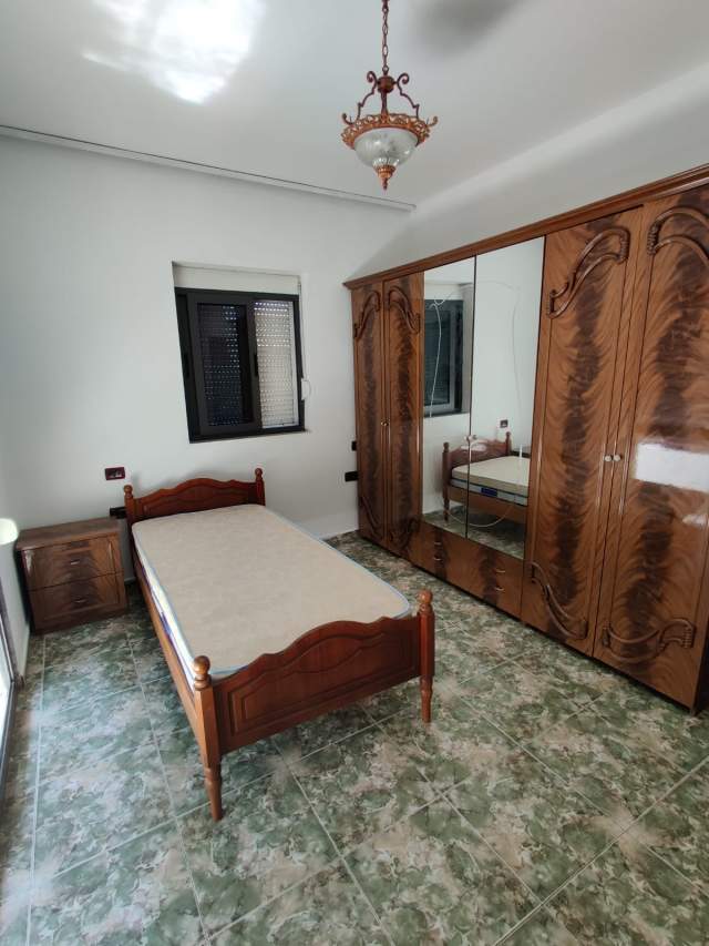 Tirane, jepet me qera apartament 2+1+BLK Kati 1, 100 m² 350 Euro (karl gega)