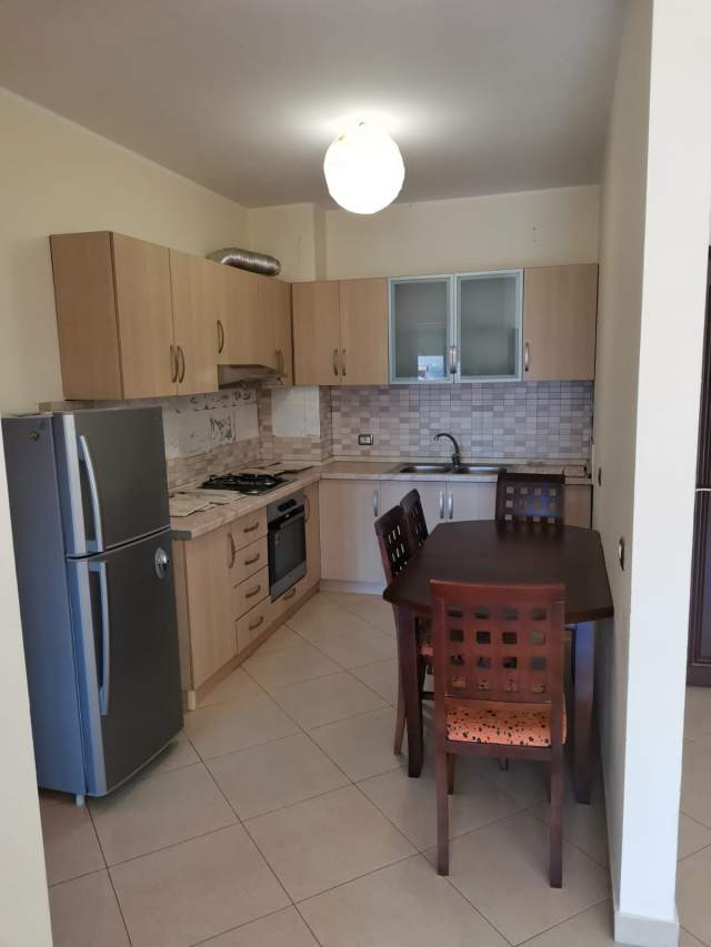 Tirane, shitet apartament 1+1+BLK Kati 3, 76 m² 73.000 Euro (Besim Alla)