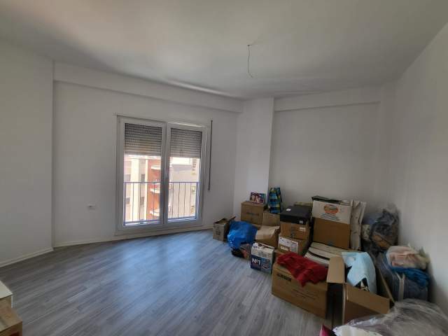 Tirane, jepet me qera apartament 3+1+BLK Kati 4, 119 m² 600 Euro (Rruga e Dibres)