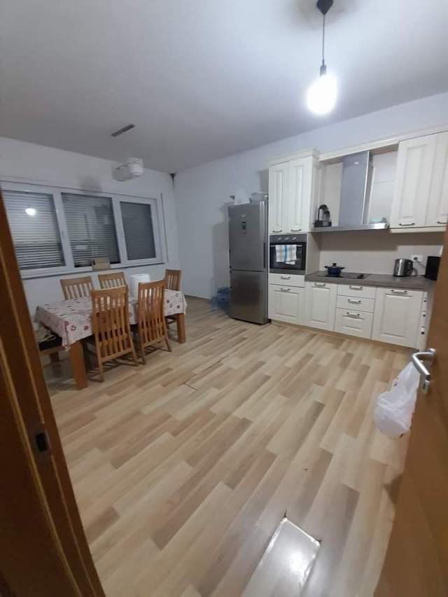 Tirane, shitet apartament 3+1+BLK Kati 3, 170 m² 360.000 Euro (Peti)