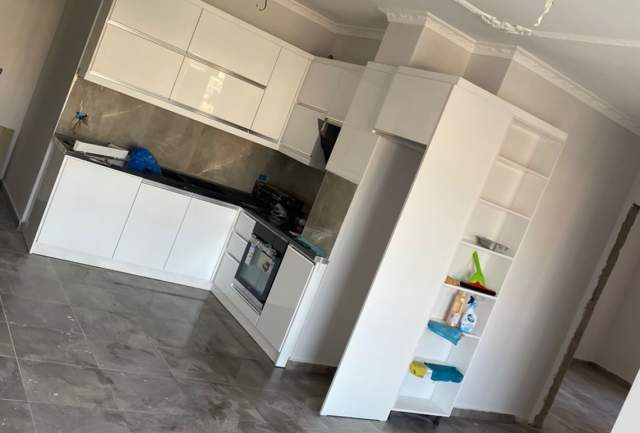 Tirane, jepet me qera apartament 2+1+BLK Kati 4, 93 m² 400 Euro