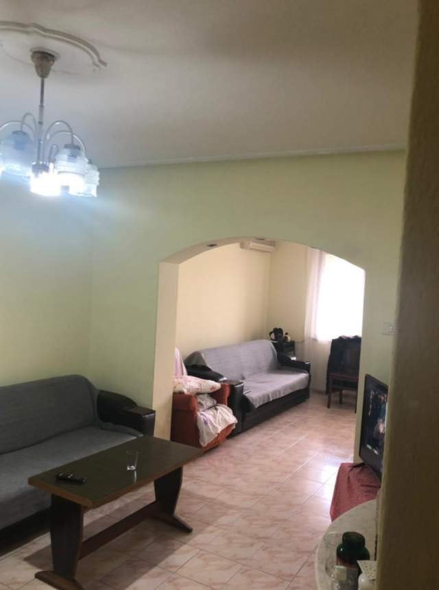 Tirane, shitet apartament 2+1 Kati 5, 83 m² 82.000 Euro (Mine Peza)