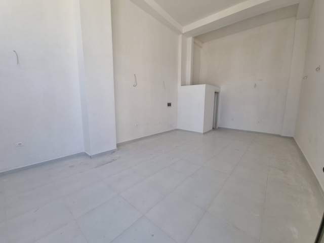 Tirane, jepet me qera dyqan Kati 0, 48 m² 400 Euro (Rruga e Dibres)