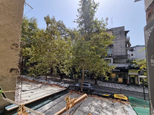 Tirane, jepet me qera ambjent biznesi Kati 1, 60 m² 480 Euro (Rruga Myslym Shyri)