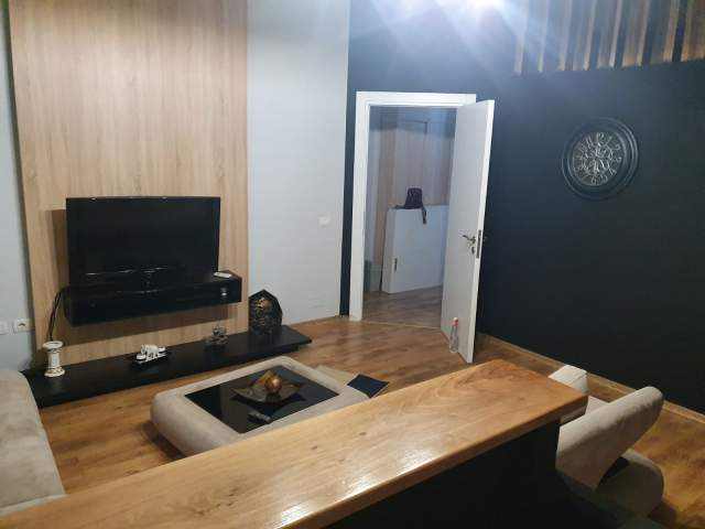 Tirane, jepet me qera apartament 2+1+BLK Kati 2, 86 m² 450 Euro (bill klinton)