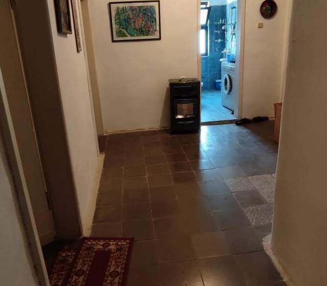 Tirane, shitet apartament 2+1 Kati 5, 80 m² 800.000 Leke (prane maternitetit te ri)