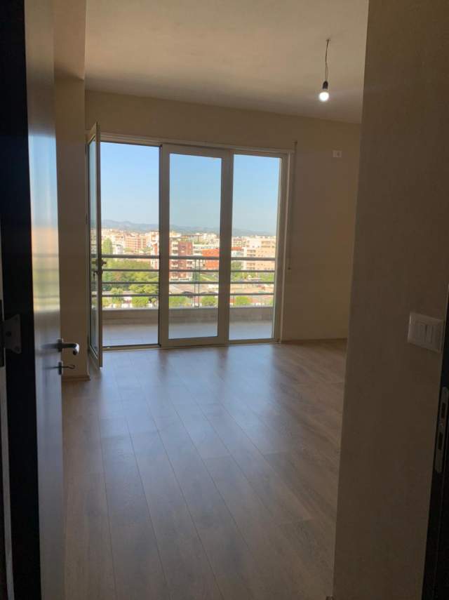 Tirane, jepet me qera apartament 2+1+BLK Kati 7, 125 m² 400 Euro (karl gega)
