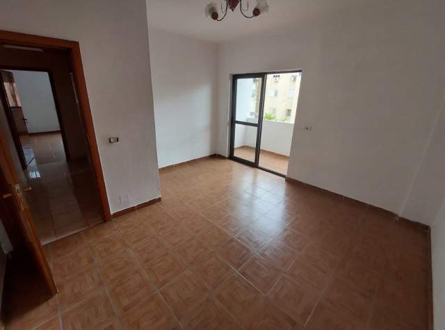 Tirane, shes apartament 2+1+BLK Kati 3, 128 m² 125.000 Euro (prapa hipotekes)