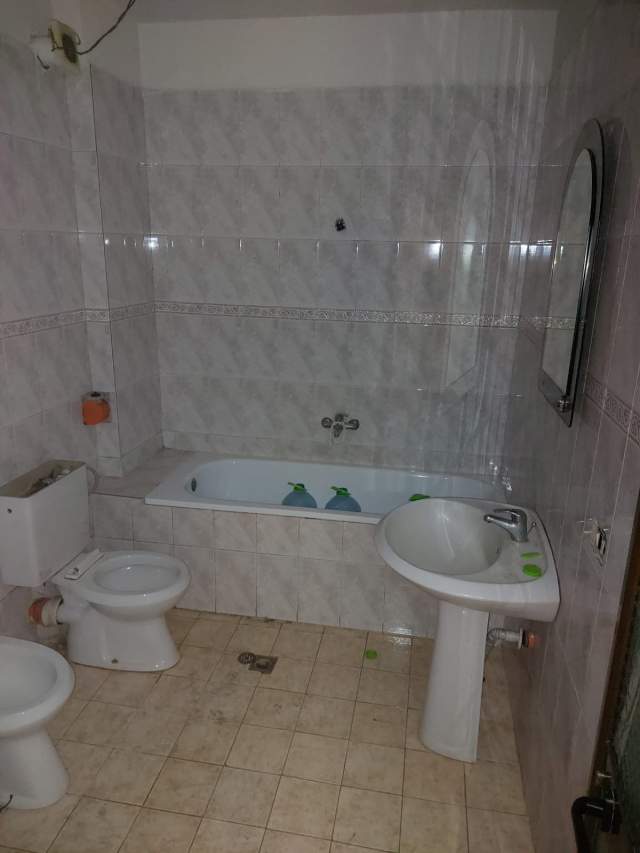 Tirane, shes apartament 2+1+BLK Kati 3, 128 m² 125.000 Euro (prapa hipotekes)