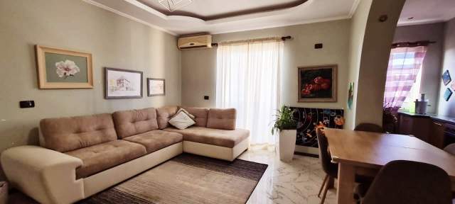 Tirane, jepet me qera apartament 1+1+BLK Kati 7, 72 m² 450 Euro (sulejman delvina)