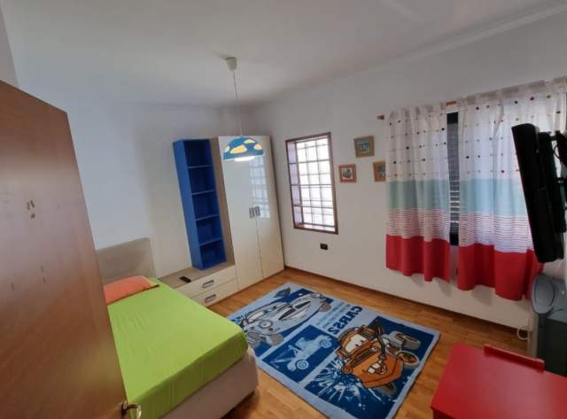 Tirane, jepet me qera apartament 2+1+BLK Kati 7, 95 m² 500 Euro (him kolli)
