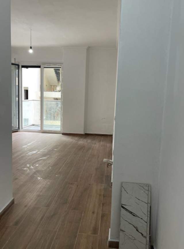 Tirane, jepet me qera apartament 1+1+BLK Kati 2, 72 m² 500 Euro (kavajes)