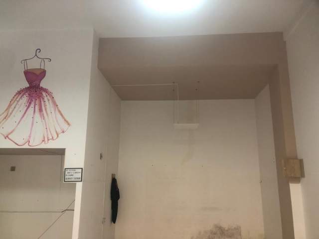 Tirane, jepet me qera ambjent biznesi Kati 0, 85 m² 850 Euro (kavajes)