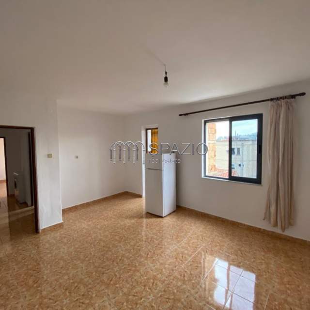 Tirane, shitet apartament 1+1+BLK Kati 4, 53 m² 55.000 Euro (Bulevardi Zhan D'Ark)