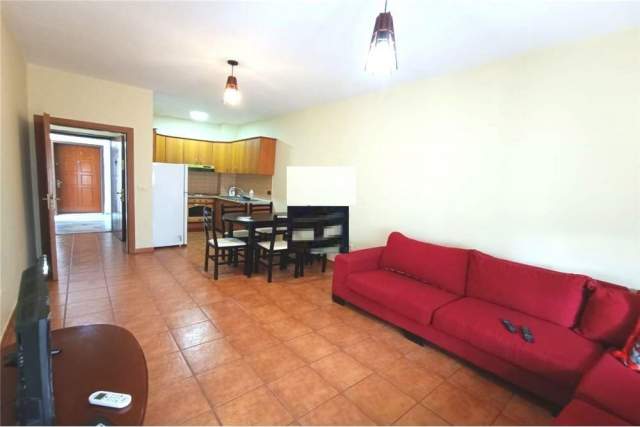 Tirane, jepet me qera apartament 1+1 Kati 3, 68 m² 40.000 Leke