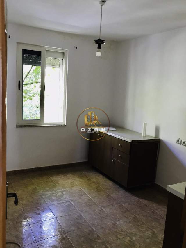 Tirane, shitet apartament 2+1 Kati 3, 58 m² 108.000 Euro (Ish Ekspozita)