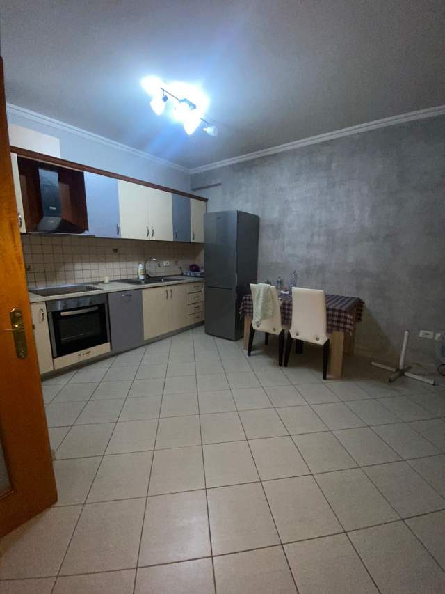 Tirane, shitet apartament 2+1 Kati 2, 120 m² 187000 Euro (rruga medar shtylla)