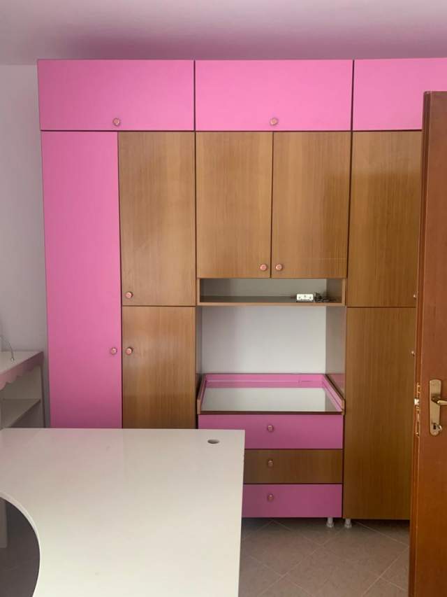 Tirane, jepet me qera apartament 2+1+BLK Kati 5, 104 m² 380 Euro (fresk)
