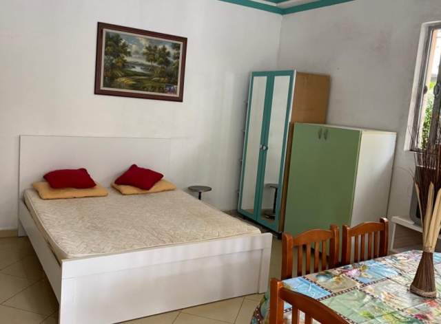 Tirane, jepet me qera apartament 1+1 Kati 1, 40 m² 200 Euro (selite)