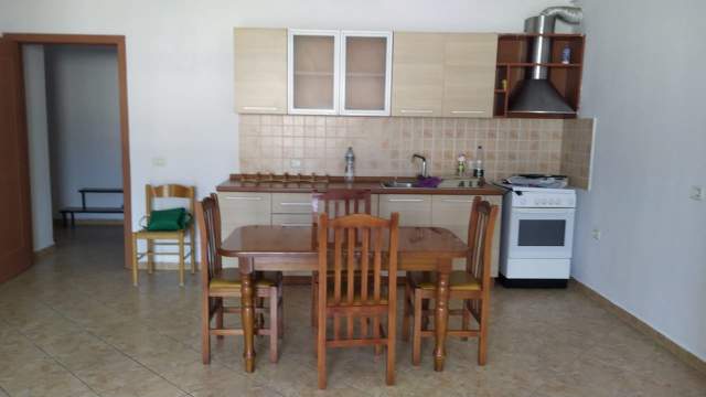 Tirane, jepet me qera apartament 1+1+BLK Kati 3, 77 m² 380 Euro (riza cerova)