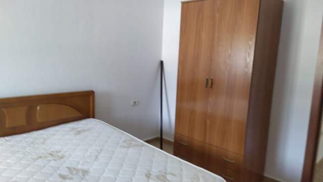 Tirane, jepet me qera apartament 1+1+BLK Kati 3, 77 m² 380 Euro (riza cerova)