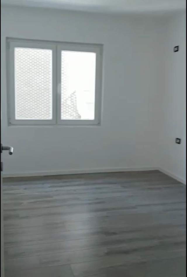 Tirane, shitet apartament 2+1+BLK Kati 4, 74 m² 110.000 Euro (bllok)