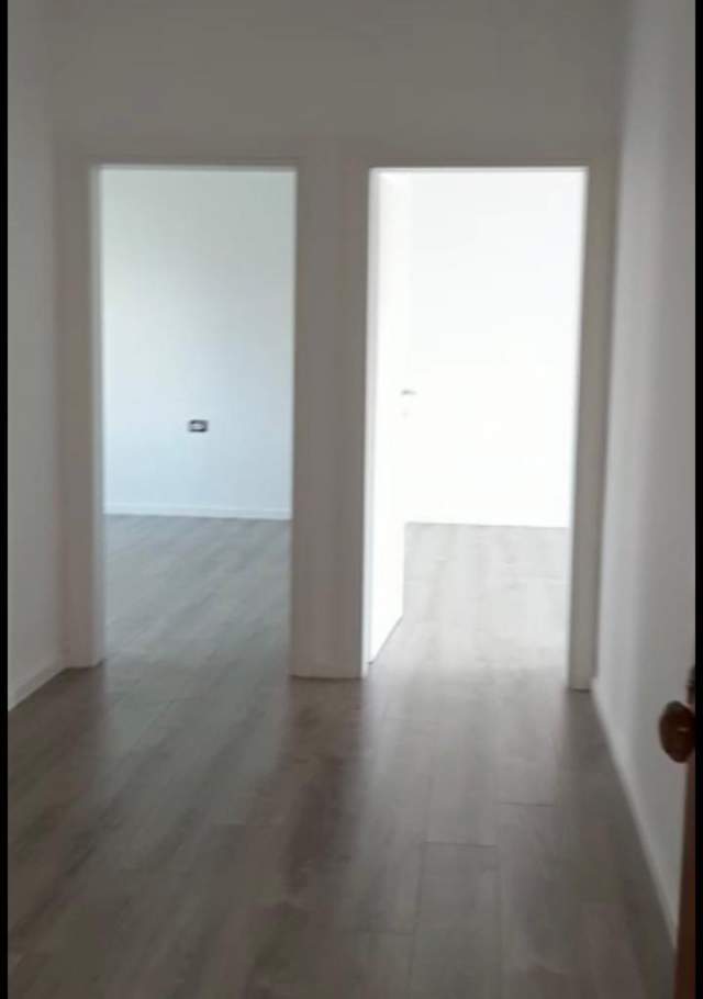 Tirane, shitet apartament 2+1+BLK Kati 4, 74 m² 110.000 Euro (bllok)