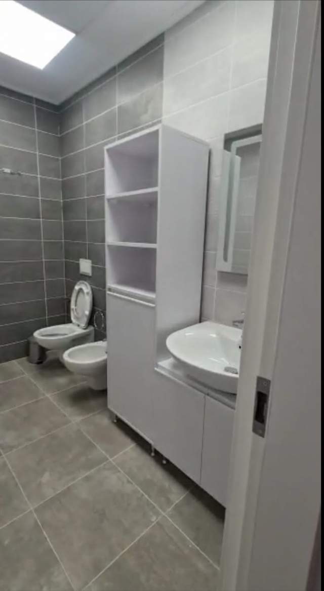 Tirane, jepet me qera apartament 1+1+BLK Kati 3, 65 m² 550 Euro (Ndre  mjeda)