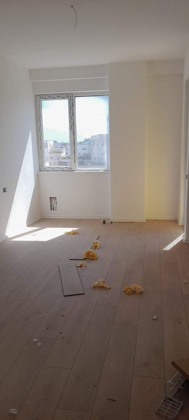 Tirane, shitet apartament 2+1+BLK Kati 9, 94 m² 120.000 Euro (3 deshmoret)