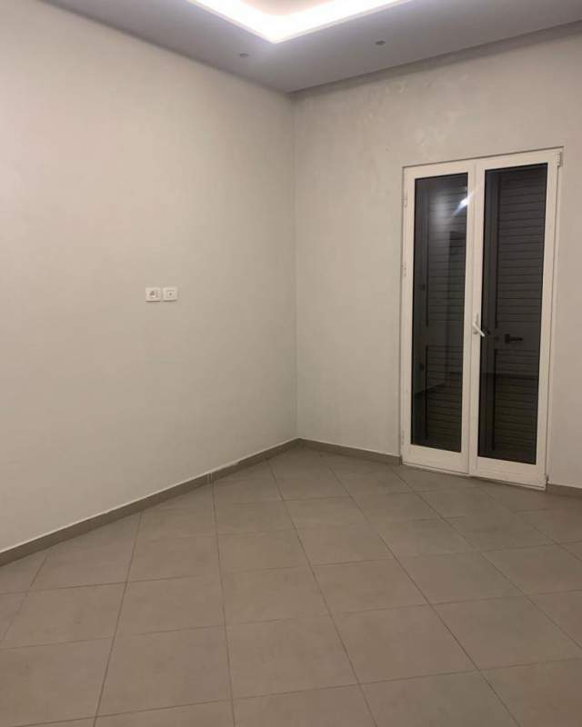 Tirane, jepet me qera apartament 400 Euro (Vaso Pasha)