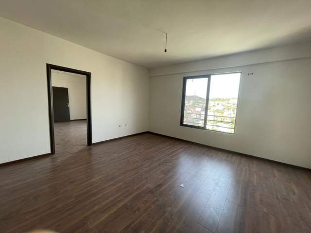 Tirane, shitet apartament 1+1+BLK Kati 8, 78 m² 79.000 Euro (besim alla)
