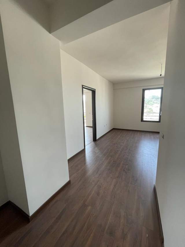 Tirane, shitet apartament 1+1+BLK Kati 8, 78 m² 79.000 Euro (besim alla)