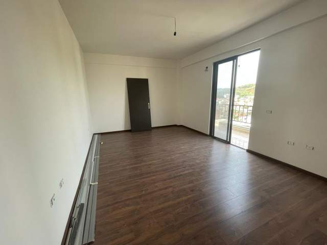 Tirane, shitet apartament 1+1+BLK Kati 8, 78 m² 79.000 Euro (besim alla)