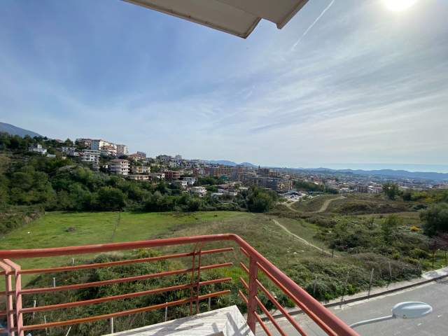 Tirane, jepet me qera apartament 3+1+BLK Kati 3, 120 m² 400 Euro (dalip topi)