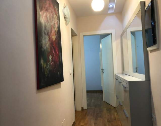 Tirane, jepet me qera apartament 2+1+BLK Kati 5, 105 m² 700 Euro (bill klinton)