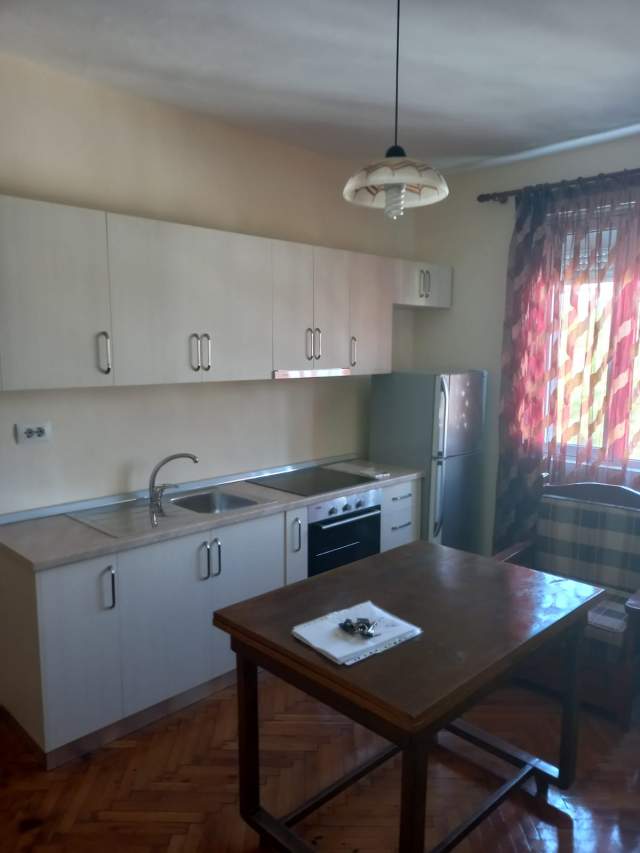 Tirane, shitet apartament 1+1 Kati 5, 56 m² 65.000 Euro (Mozaiku i Tiranes)