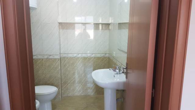 Tirane, shitet apartament 2+1+BLK Kati 5, 99 m² 138.600 Euro (Rr.Robert Shvarc)