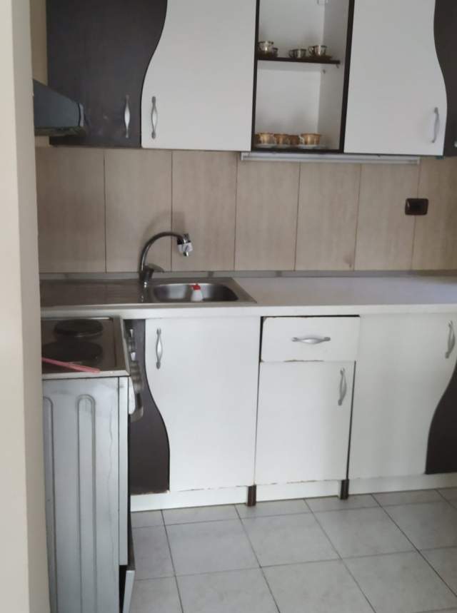 Tirane, shes apartament 2+1+BLK Kati 1, 80 m² 87.000 Euro (perballe martenitetit te ri)