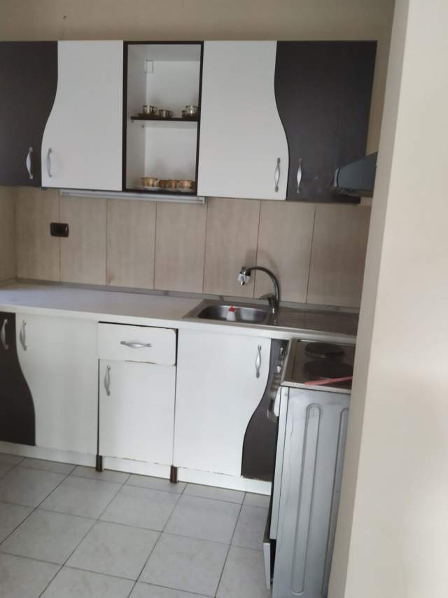 Tirane, shitet apartament 2+1 Kati 1, 80 m² 87.000 Euro (sitki cico)