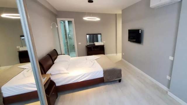Tirane, jap me qera apartament 2+1 Kati 2, 800 Euro (Rruga e Barrikadave)