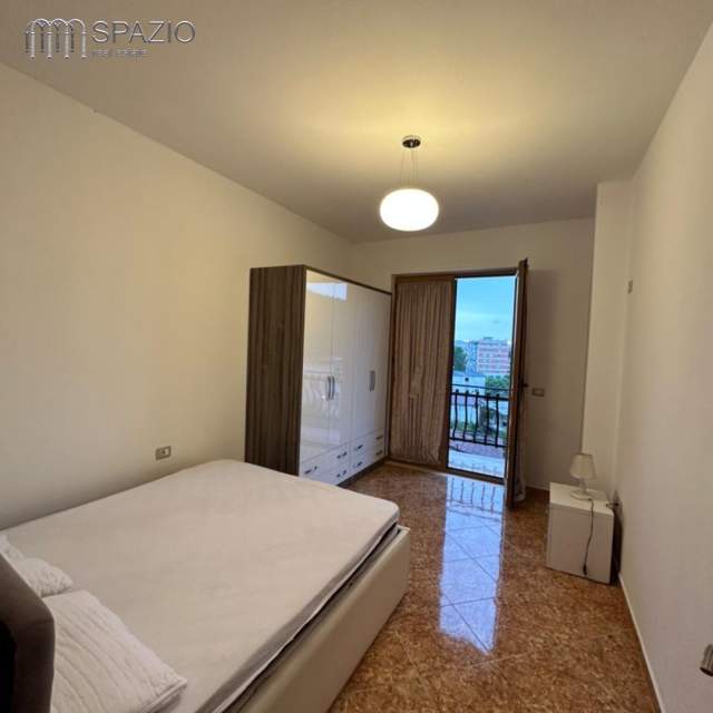 Tirane, jepet me qera apartament 1+1+BLK Kati 3, 60 m² 25.000 Leke (Shkoze)