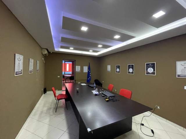Tirane, shitet apartament 2+1+BLK Kati 3, 63 m² 145.000 Euro (teodor keko)