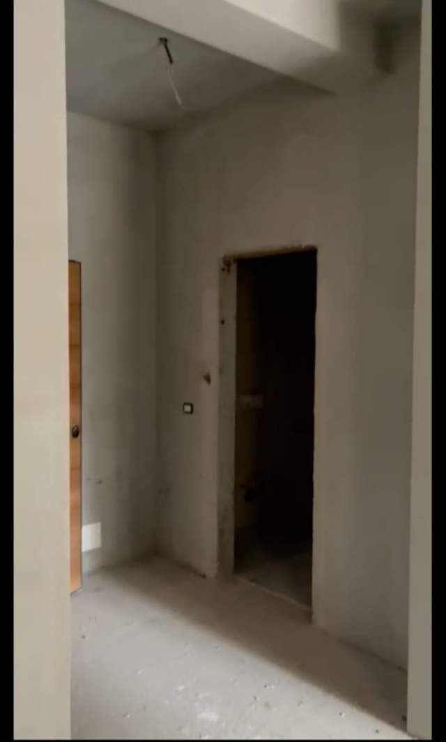 Tirane, shitet apartament 1+1+BLK Kati 3, 100 m² 250.000 Euro (kosovareve)