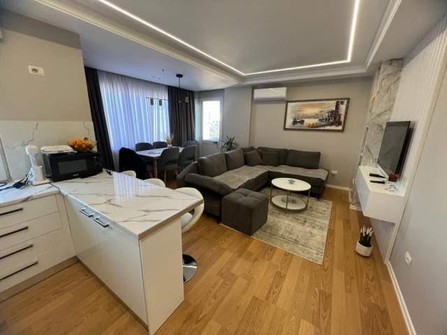 Tirane, shitet apartament 2+1+BLK Kati 7, 93 m² 137.000 Euro (rruga don bosco)