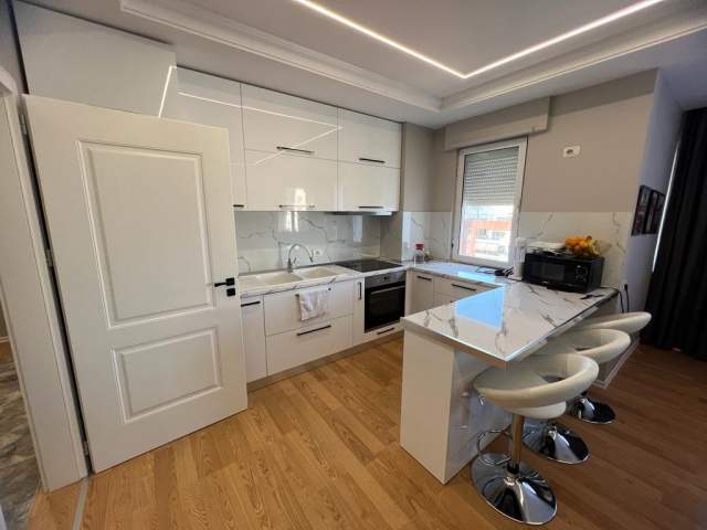 Tirane, shitet apartament 2+1+BLK Kati 7, 93 m² 137.000 Euro (rruga don bosco)