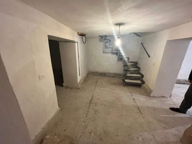 Korce, shitet Vile 2 Katshe Kati 2, 131 m² 153.000 Euro (Lagjia 3)