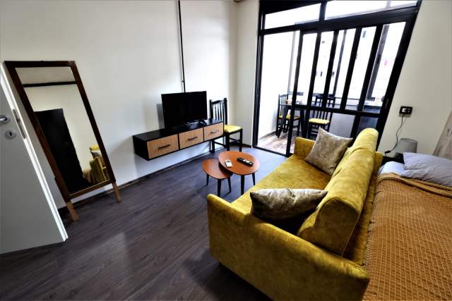 Shitet apartament ne rrugen 5 Maji.