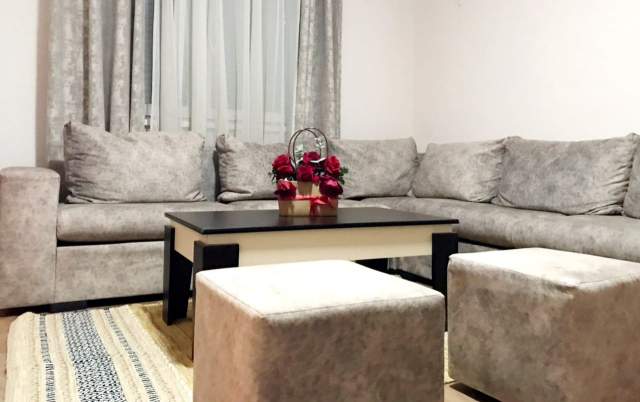 Tirane, jepet me qera apartament 2+1+A+BLK Kati 1, 75 m² 650 Euro (kongresi i lushnjes)